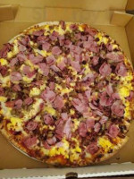 Town Pizza food
