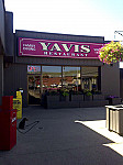 Yavis Family Restaurant outside