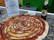 Don Colosseo Pizza food