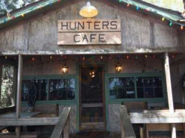 Hunters Cafe inside