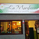 La Margherita outside