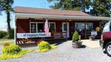 Edwards Ham Shop Of Surry outside