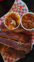 B's Cracklin' Bbq food