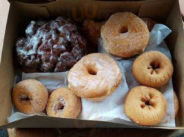 Red's Donuts food