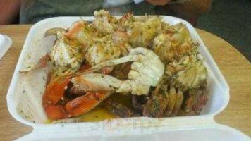 Ravenel Fresh Seafood food