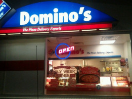 Domino's food