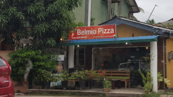 Belmio Pizza outside