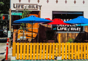 Life Of Riley Tavern outside