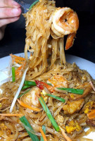 Glow Thai food