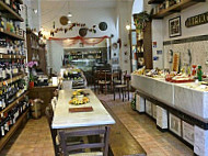 La Divina Enoteca food