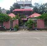 Cha Banglo চা বাংলো outside