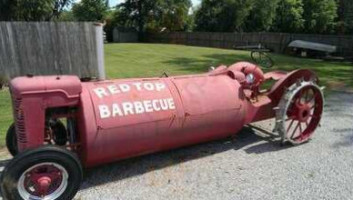 Red Top Barbecue outside