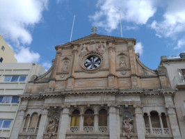 Knisja Parrokkjali Ta’ Ġesù Nazaret inside