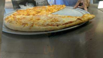 Main St Pizza food