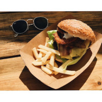 Wonder_burgers_bar food