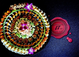 17 Restaurant And Sushi Bar food