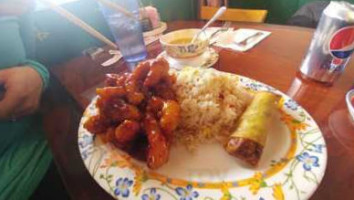 Dragon Chinese Kitchen food