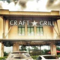 Craft Grill outside
