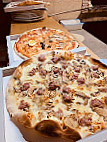 Pizzeria Il Capriccio food