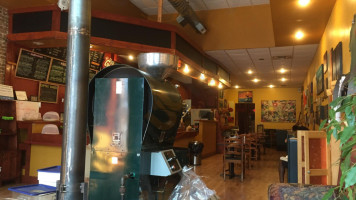Lincoln Perk Coffee House inside