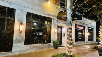The Downtown Bistro outside