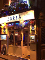 Zorba Restaurant Grec inside