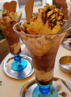 Eiscafe Cristallo food