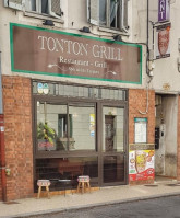 Tonton Grill outside