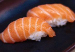 Sushi Don food