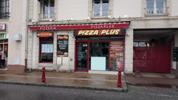 Pizza Plus Pizzeria food
