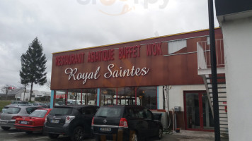 Royal Saintes outside