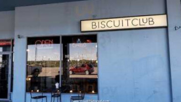Biscuitclub outside