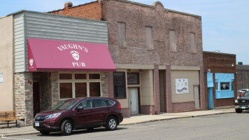 Vaughn's Pub outside