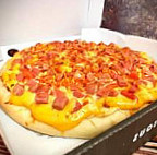 Pizza Family ေဒါပံု food