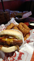 Red Robin Gourmet Burgers food