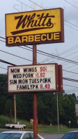 Whitts Barbecue outside