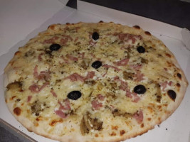Pizzeria Ninou food