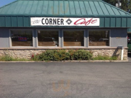 Corner Cafe outside
