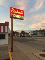 Birdsall's Ice Cream outside