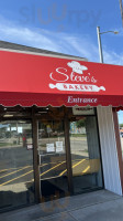 Steve's Bakery outside