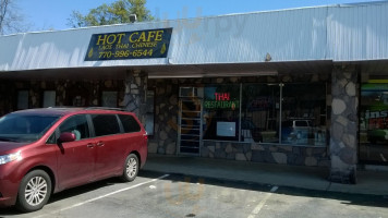 Hot Cafe outside