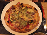 Terra Pizzas food