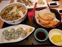 Sushi Tatsu inside