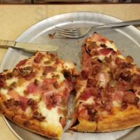 Gianni's Pizzarama food