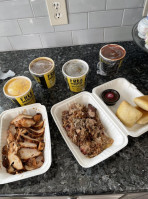 Dickey's Barbecue Pit food