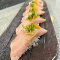 Mutsumi Sushi food