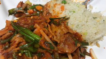 Hong's Chinese Kitchen food