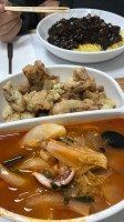 Hong's Chinese Kitchen food