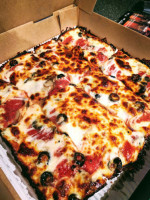 Guido's Premium Pizza Clarkston food