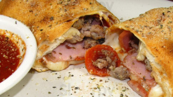 Sammy Perrella's Pizza And Resturant food